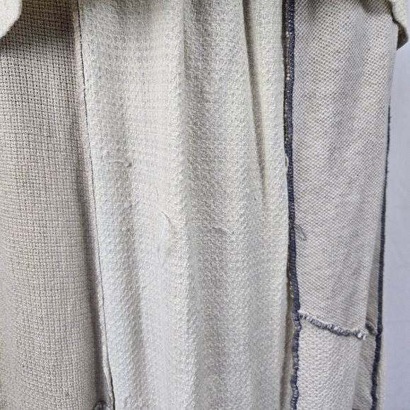 Elegant Cream and Blue Patchwork Skirt Set - Picture 11 of 12